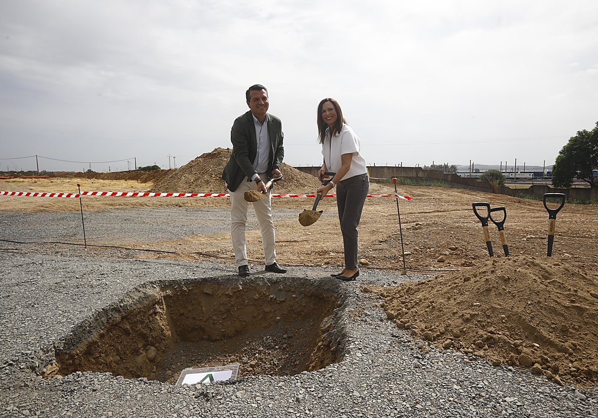 La consejera de Fomento, Rocío Díaz, este viernes en la tercera fase del Parque Logístico