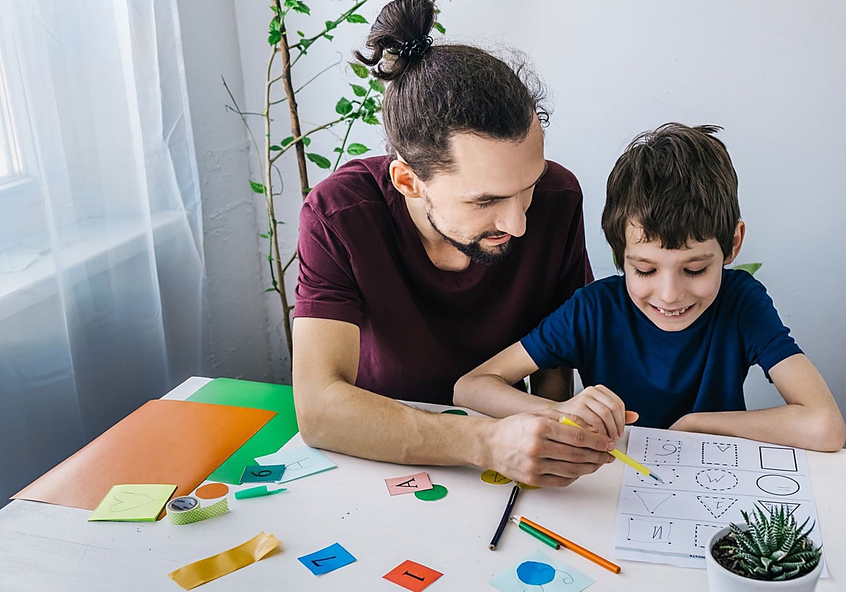 La batalla de los padres de niños con Asperger: «Nuestro hijo fue acosado y expulsado todos los meses»