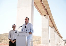 Óscar Puente congela cinco proyectos clave para mejorar la red ferroviaria de Andalucía