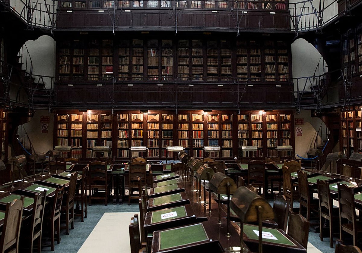 La histórica Biblioteca del Ateneo de Madrid