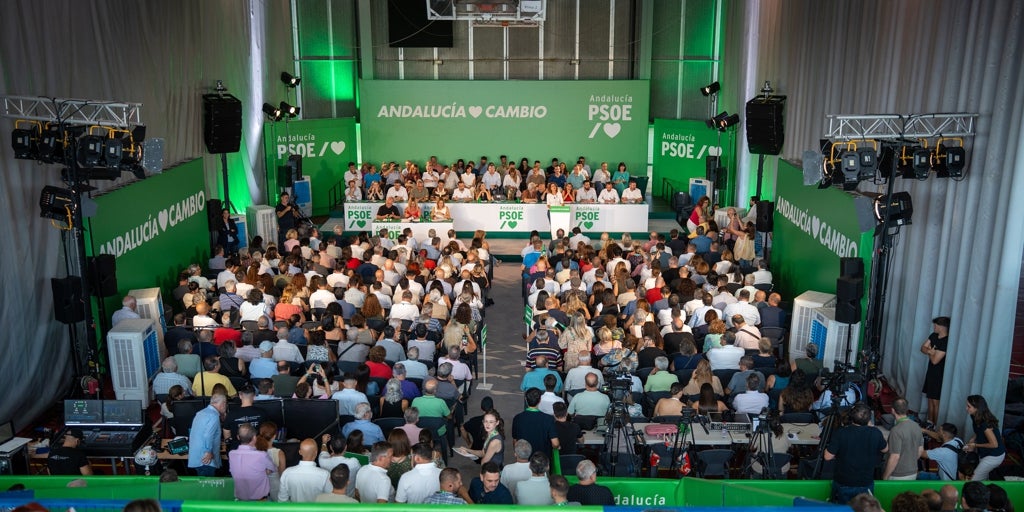 María Jesús Montero usa la masacre en Gaza como arma arrojadiza contra Juanma Moreno: «Genocidio, repita conmigo, ge-no-ci-dio»
