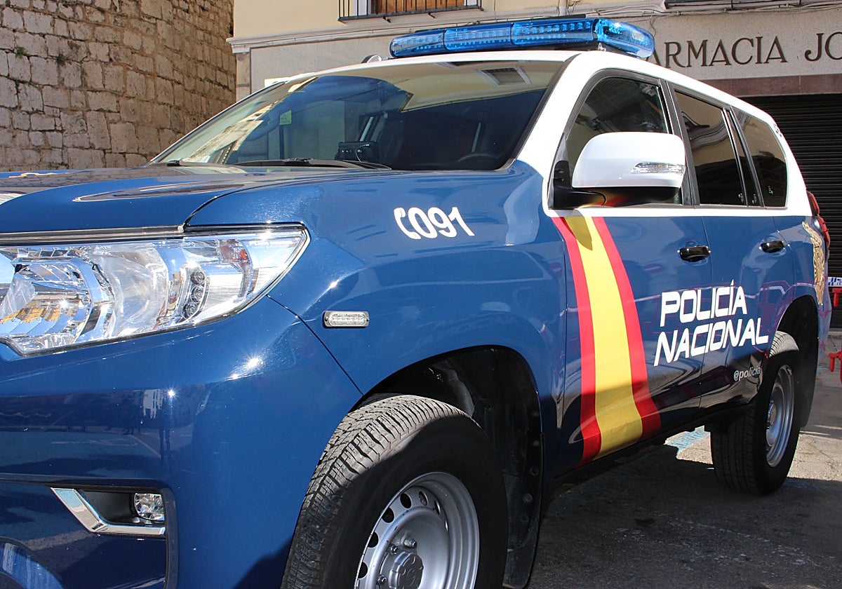Un coche patrulla de la Policía Nacional en Valencia