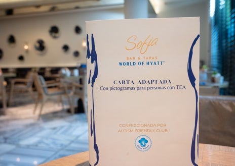 Imagen secundaria 1 - Cartas adaptadas, apoyos visuales, personal formado como en el hotel Grand Hyatt de Barcelona: todo es necesario para acreditarte como local 'autism friendly'