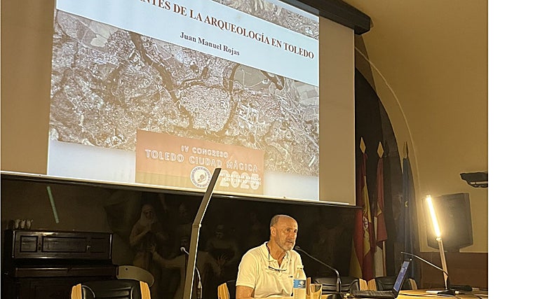 Juan Manuel Rojas durante su conferencia
