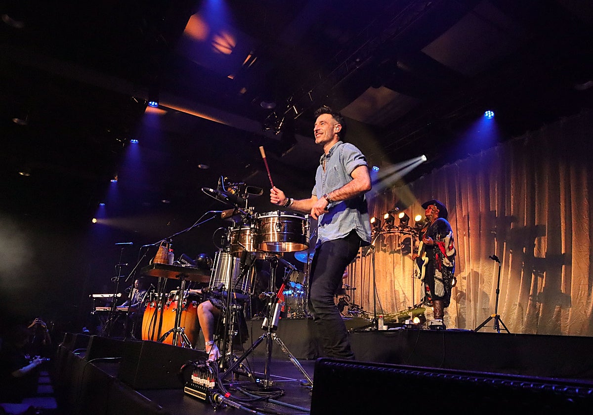 Imagen del concierto de The Cat Empire en el Roig Arena