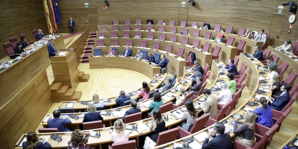 Tensión en las Cortes Valencianas tras sostener Mazón que hay víctimas de la dana «con miedo» a ser señaladas por reunirse con él