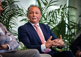 Navarro renuncia a la reelección en la patronal valenciana y deja vía libre a su rival