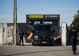 La Policía detiene a 11 personas más por las 3,5 toneladas de cocaína que habrían llegado a Galicia en narcosubmarino