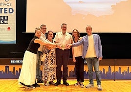 Benidorm reconoce la contribución al turismo de Jet2Holidays, Grupo Social ONCE, AVE y Abreca