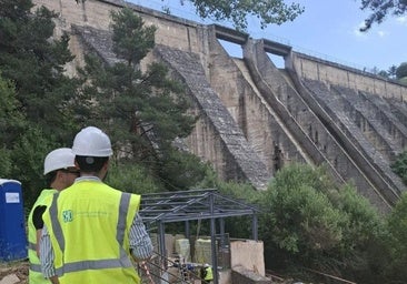 Concluye el vaciado de la presa de El Tejo en El Espinar (Segovia)