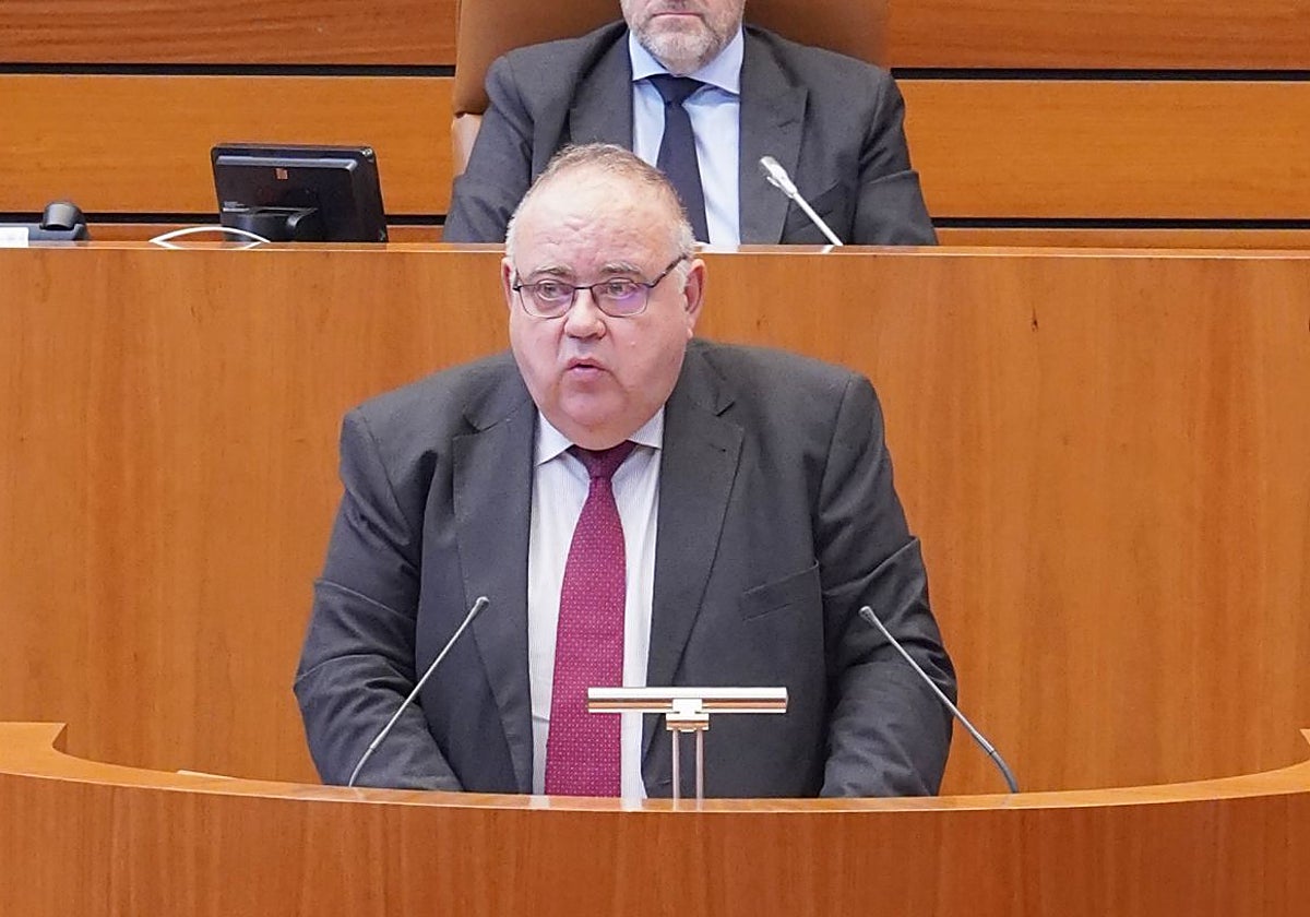 Intervención en Las Cortes del consejero de Sanidad, Alejandro Vázquez