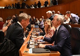 Azcón se reserva para el segundo día del debate los anuncios 'bomba' en vivienda: su Gobierno comprará suelo a Ibercaja para promover mil pisos en Zaragoza