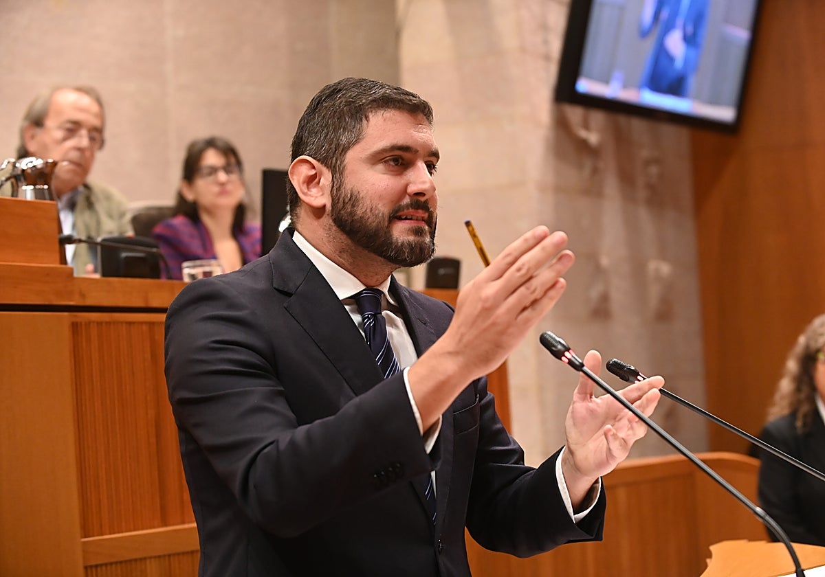 El líder regional de Vox, Alejandro Nolasco, en el segundo día del debate sobre el estado de la comunidad