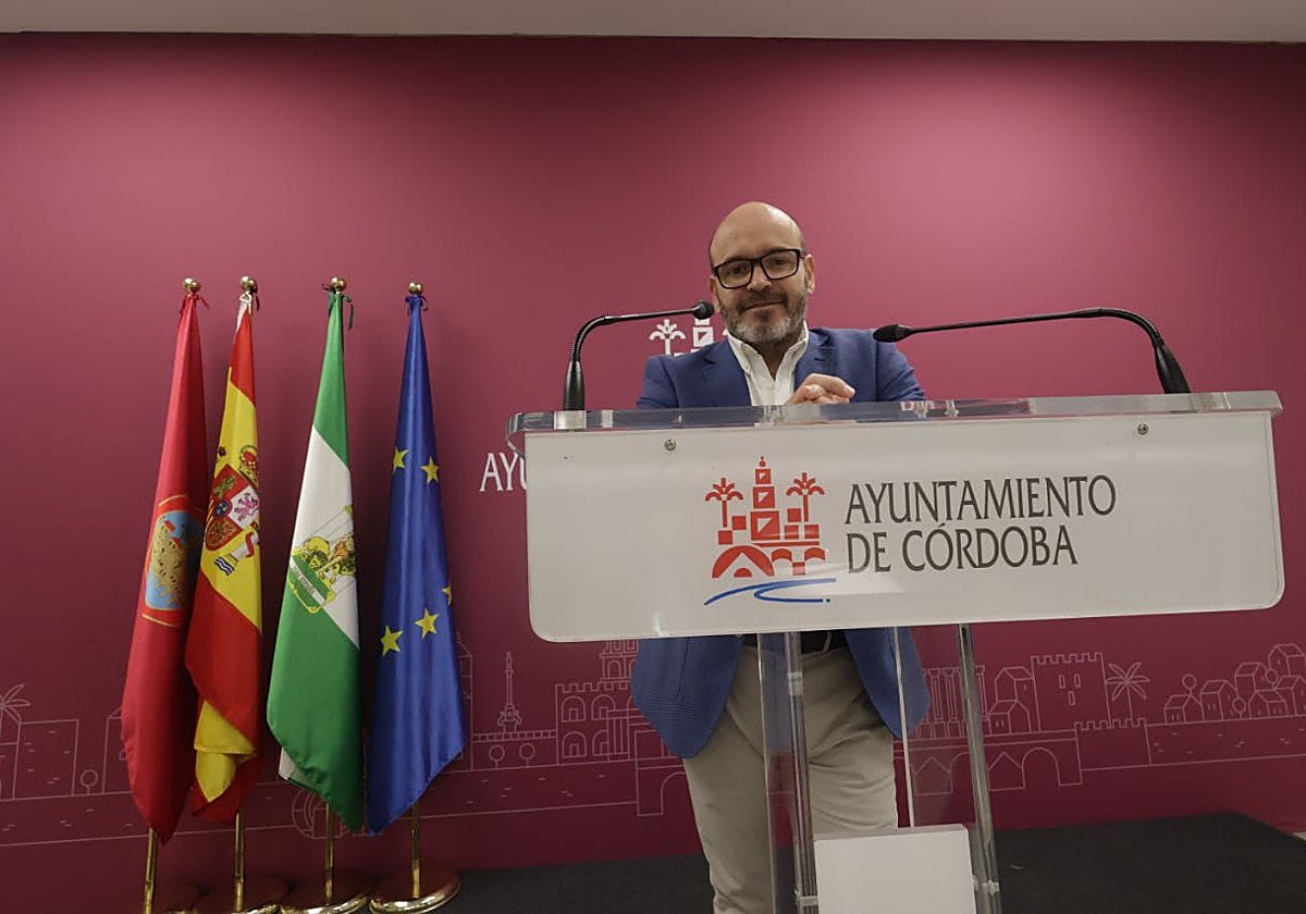 El presidente de Aucorsa, Bernardo Jordano, este jueves en la sala de prensa de Capitulares