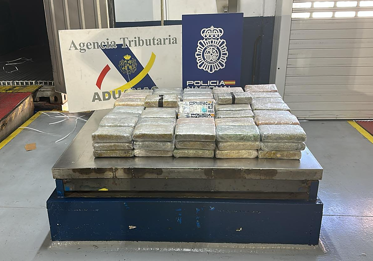 Droga intervenida, localizada dentro de un contenedor