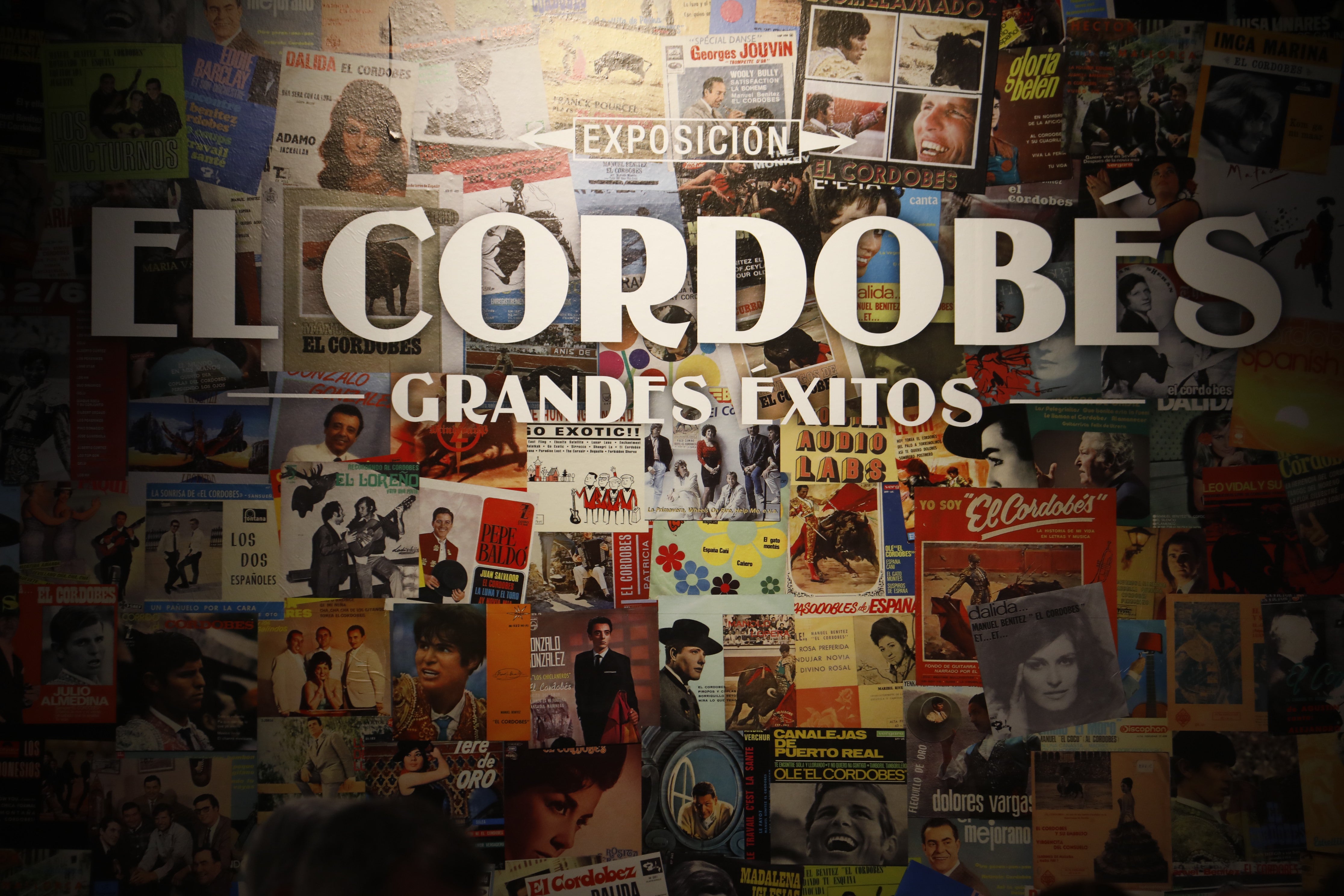 La singular exposición discográfica sobre El Cordobés, en imágenes