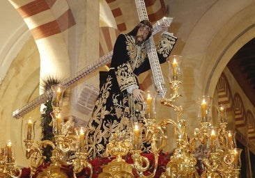 La historia de las tres túnicas bordadas de Jesús Nazareno: una de ellas la lucirá en la Magna de Lucena 2025