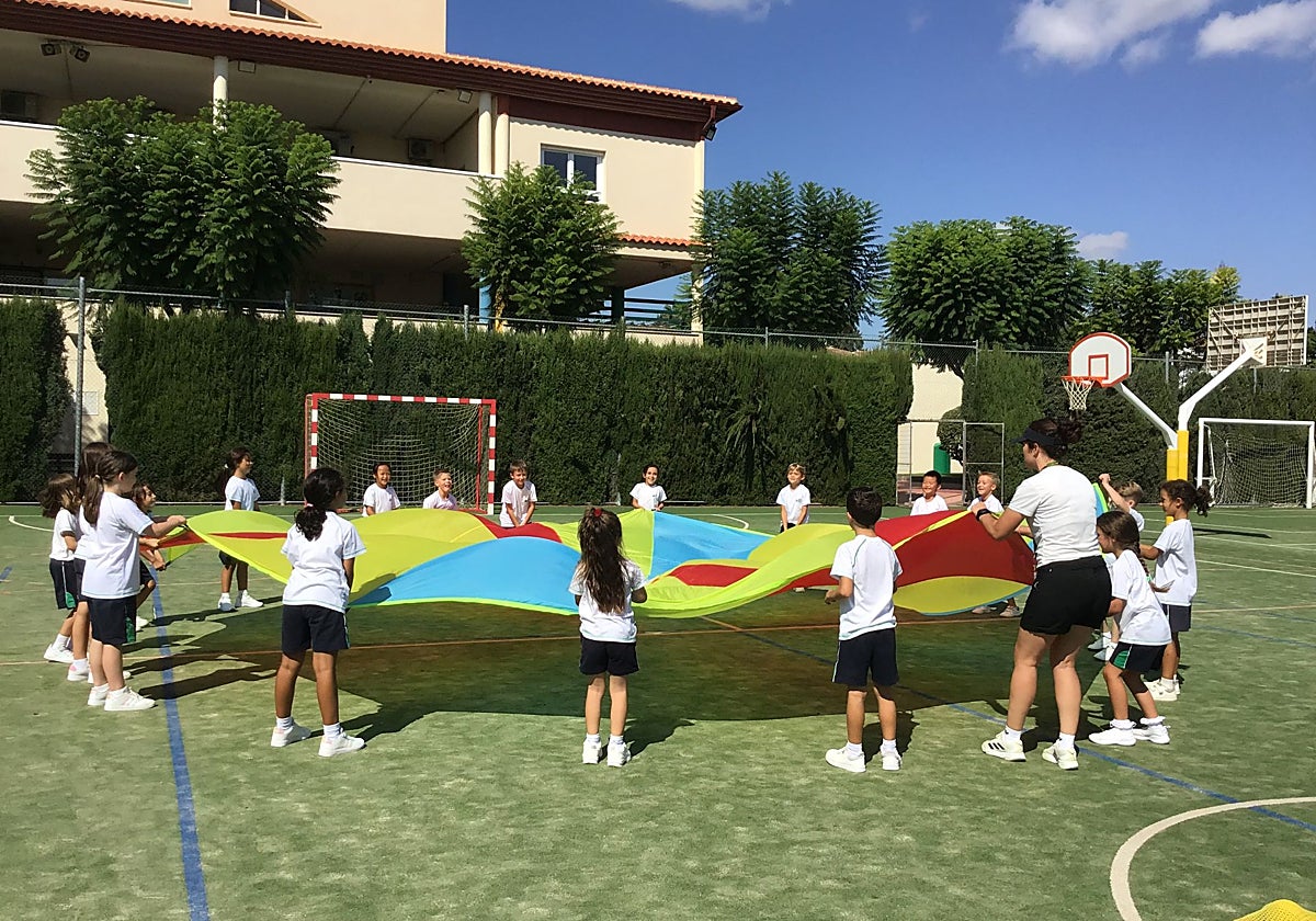 La Vega Baja y Murcia se unen en torno al bienestar y la conexión colectiva como eje de la educación