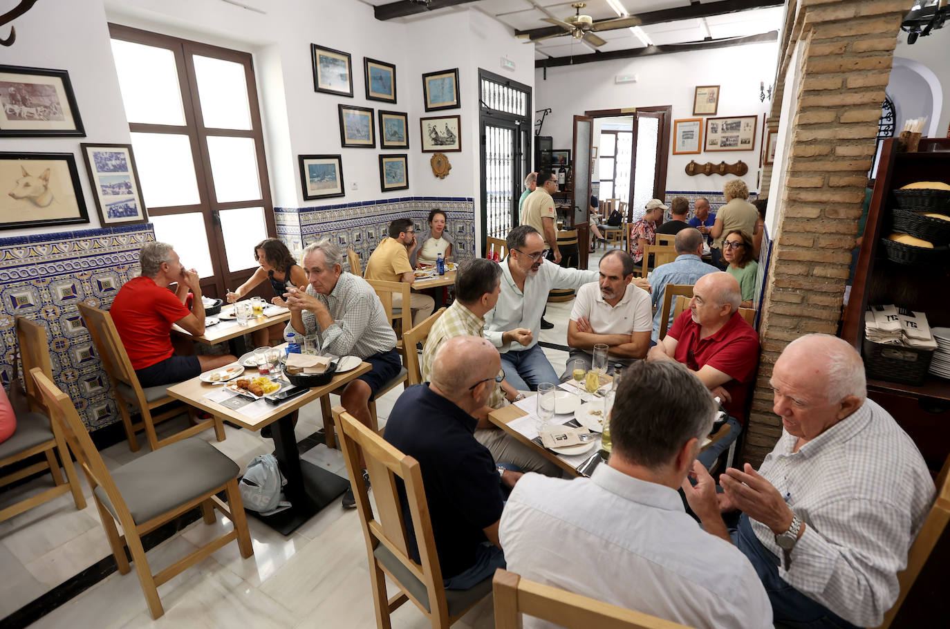 La reforma de la Taberna Góngora, en imágenes