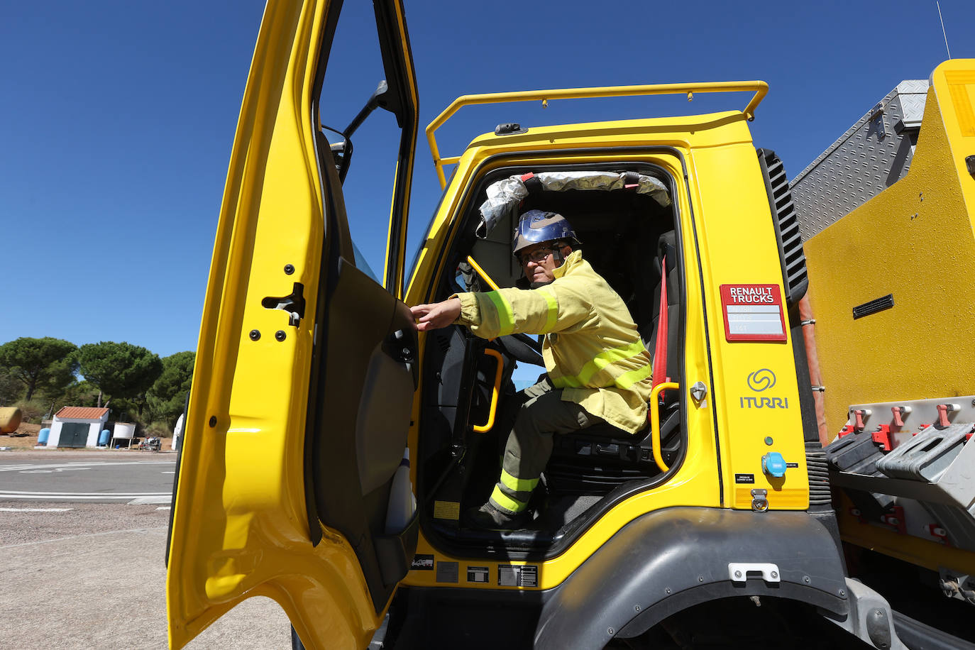 En imágenes, los efectivos del Infoca que sofocaron el incendio más devastador del verano en Córdoba