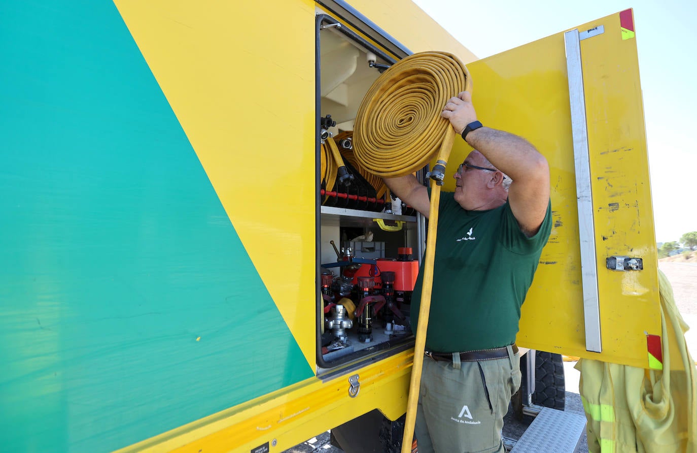 En imágenes, los efectivos del Infoca que sofocaron el incendio más devastador del verano en Córdoba