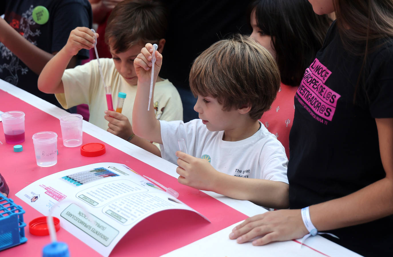 La &#039;Feria de los Ingenios&#039; de la Noche Europea de los Investigadores, en imágenes
