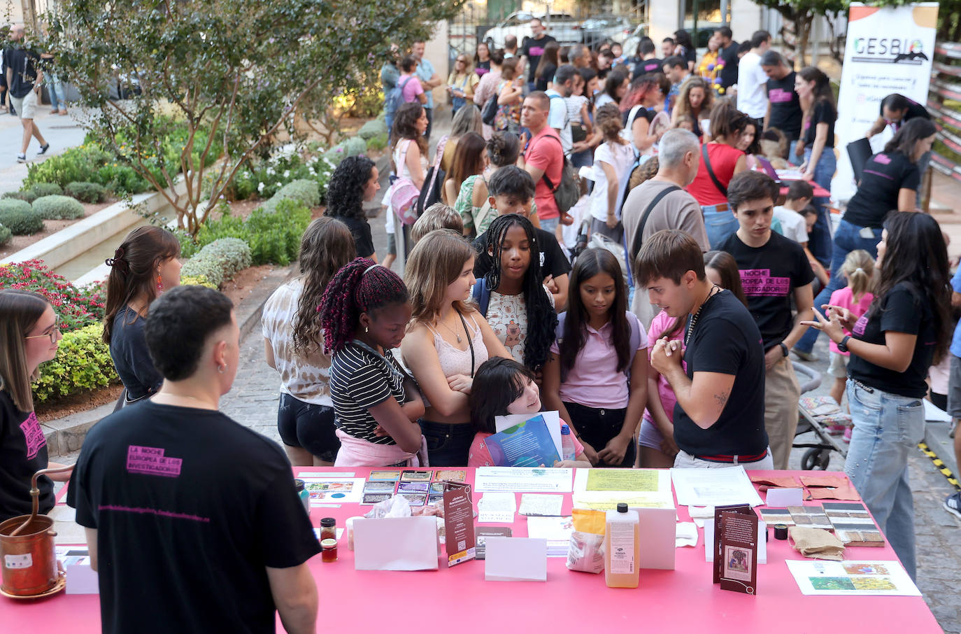 La &#039;Feria de los Ingenios&#039; de la Noche Europea de los Investigadores, en imágenes