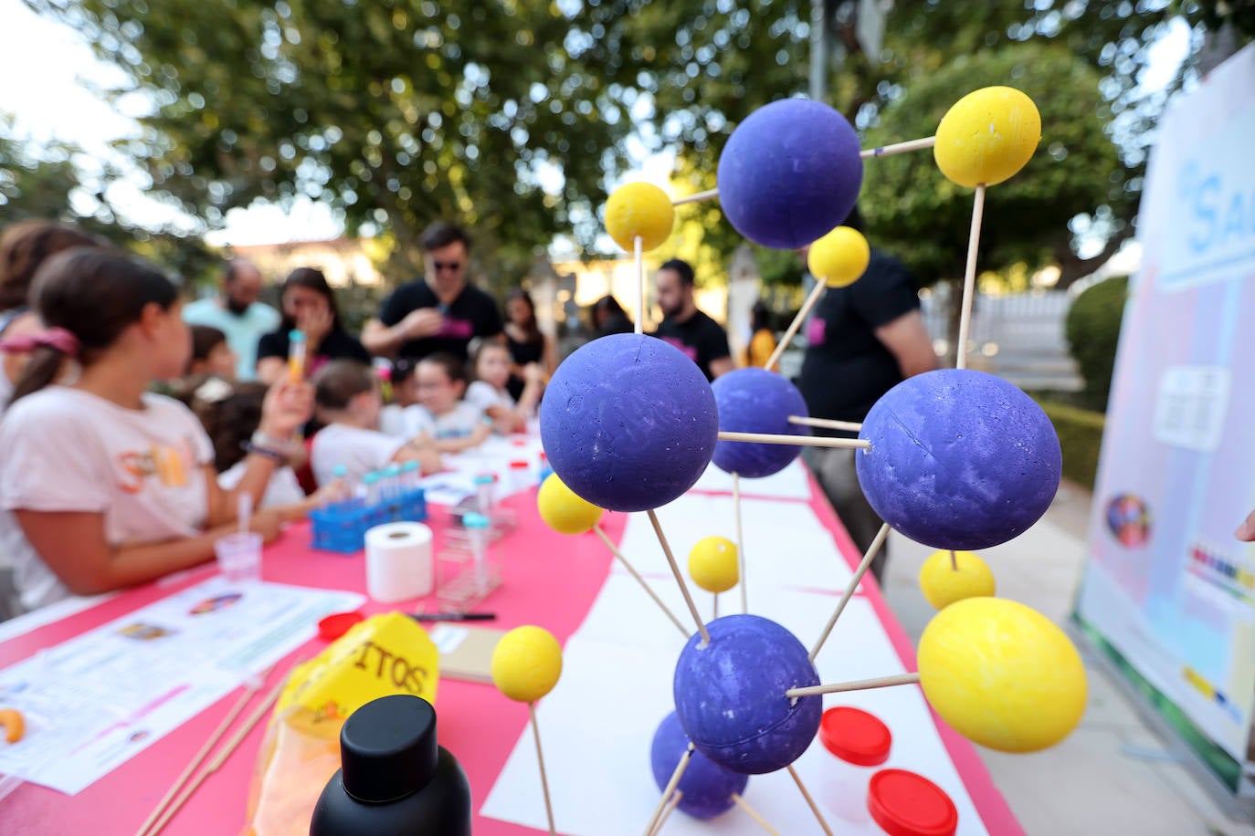 La &#039;Feria de los Ingenios&#039; de la Noche Europea de los Investigadores, en imágenes