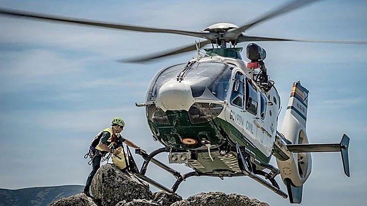 Rescatado en helicóptero un hombre tras sufrir una caída de 15 metros en un monte de Granada