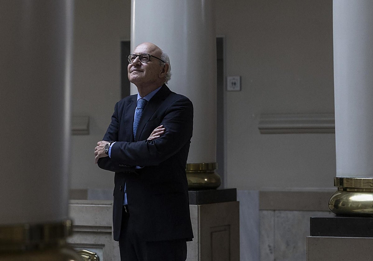 El fiscal superior saliente de Galicia, Fernando Suanzes, la semana pasada en el edificio del TSXG (La Coruña)