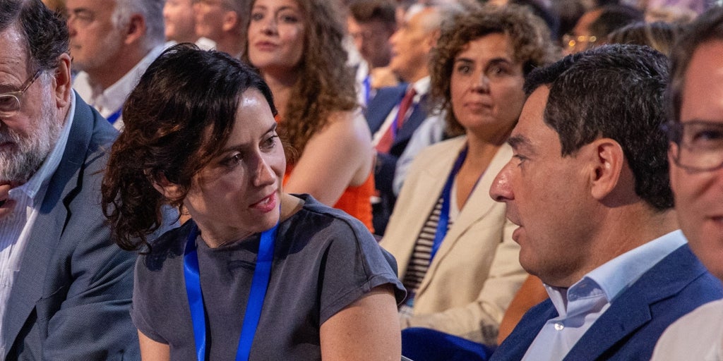 Isabel Díaz Ayuso augura que Juanma Moreno le dará un «rapapolvo» a las «minorías rabiosas» en las elecciones