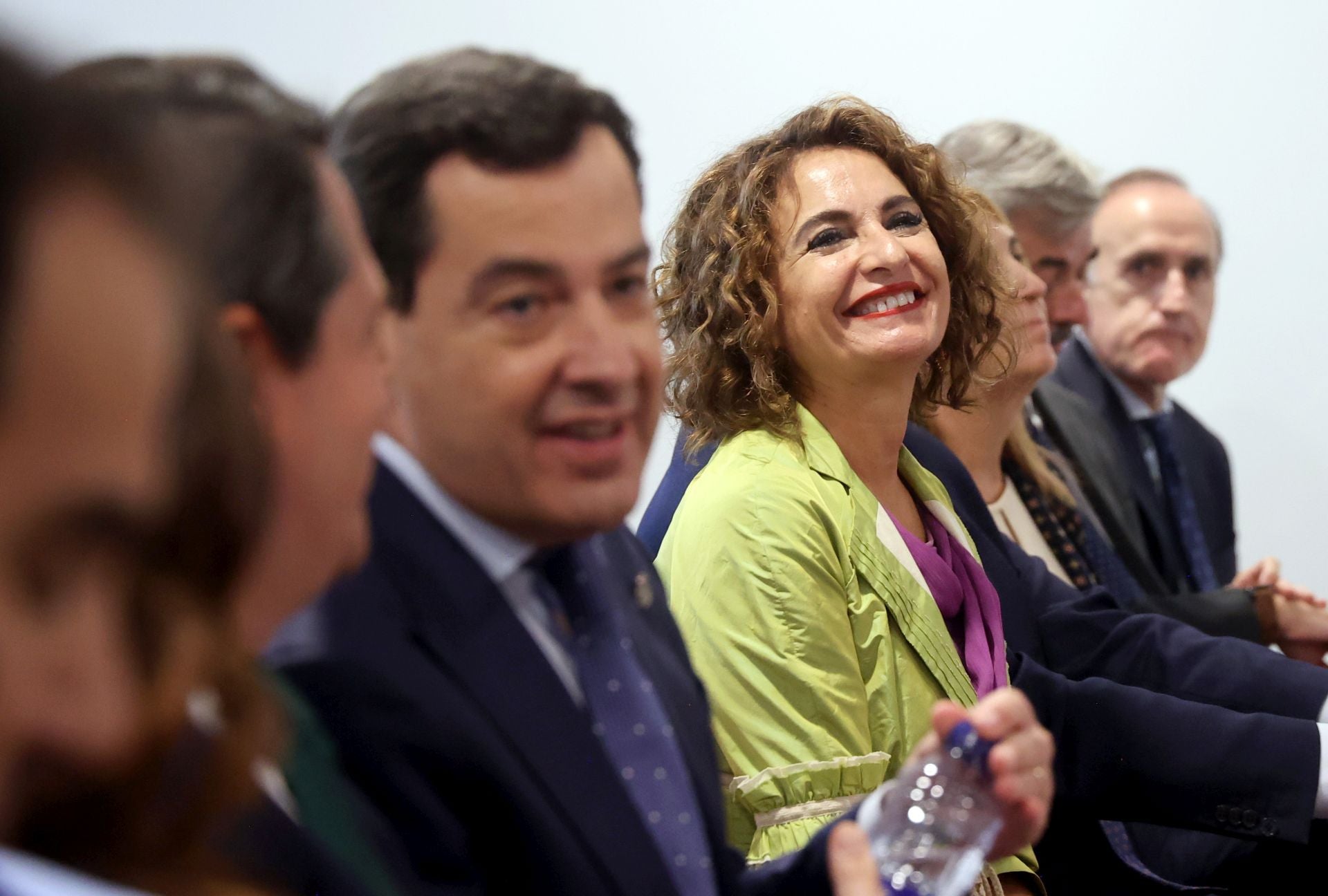 La emocionante entrega de llaves a mayores para sus pisos en Córdoba, en imágenes