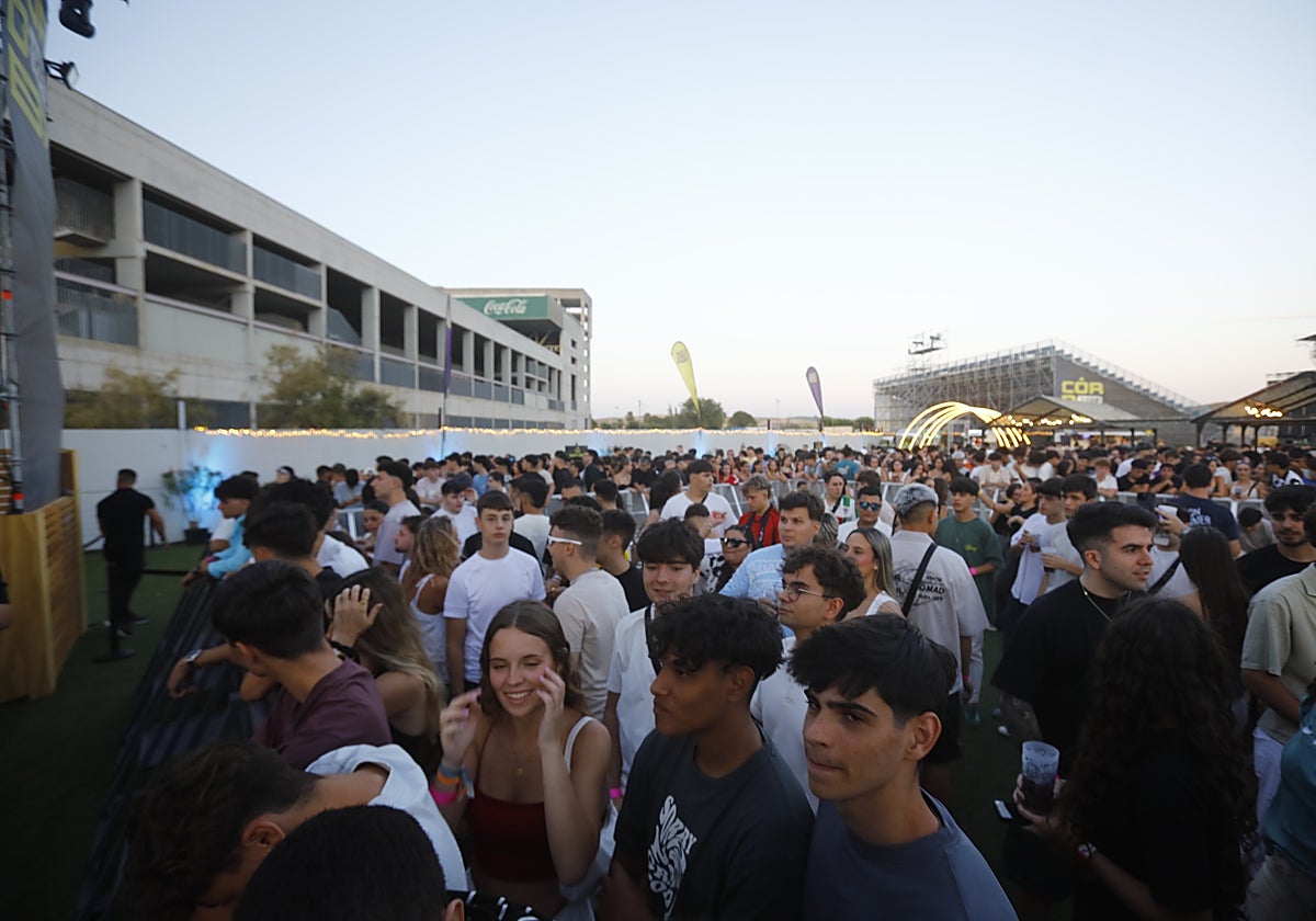 Jóvenes en un festival en verano celebrado en Córdoba