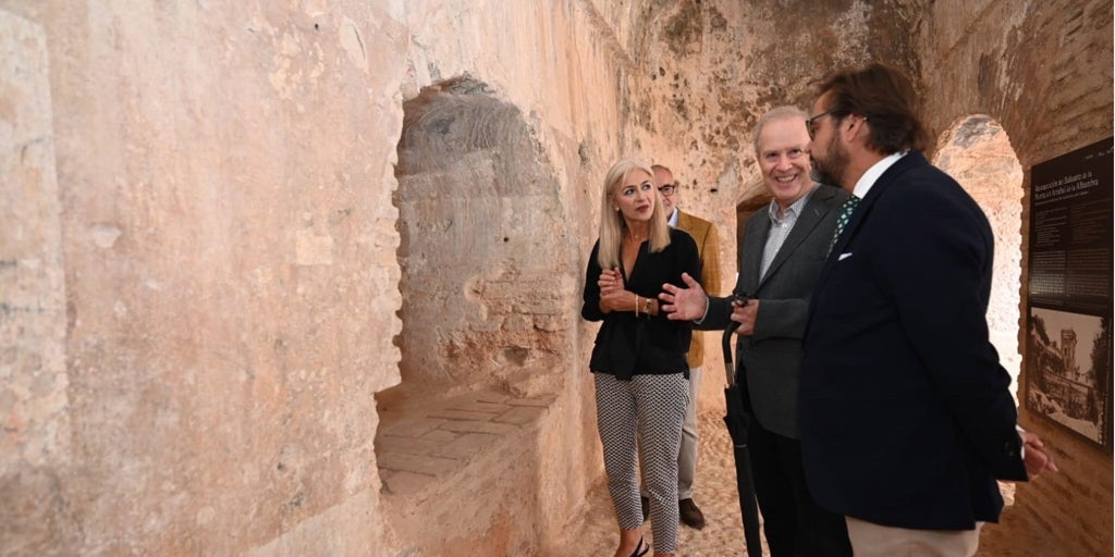 La reforma de una puerta de la Alhambra descubre un puente nazarí que llevaba más de cinco siglos oculto
