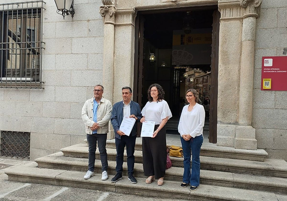 Javier Ortega y Lola Alcónez han registrado este martes en la Delegación del Gobierno la convocatoria de huelga