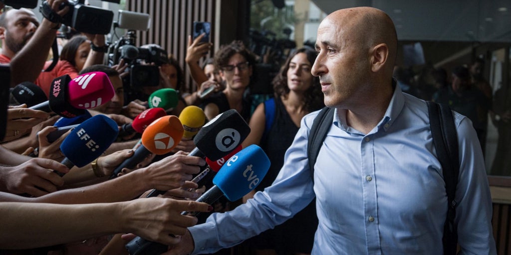 La juez de la dana rechaza imputar al presidente de la CHJ tras su declaración y carga contra la Generalitat