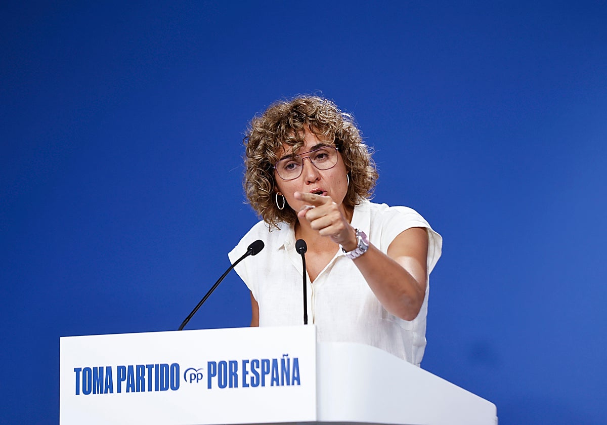 La secretaria general del Partido Popular Europeo, Dolors Montserrat