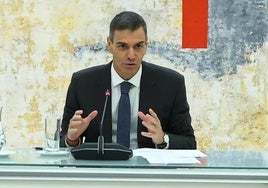 Moncloa asume el fracaso del embargo de armas y mira al PP