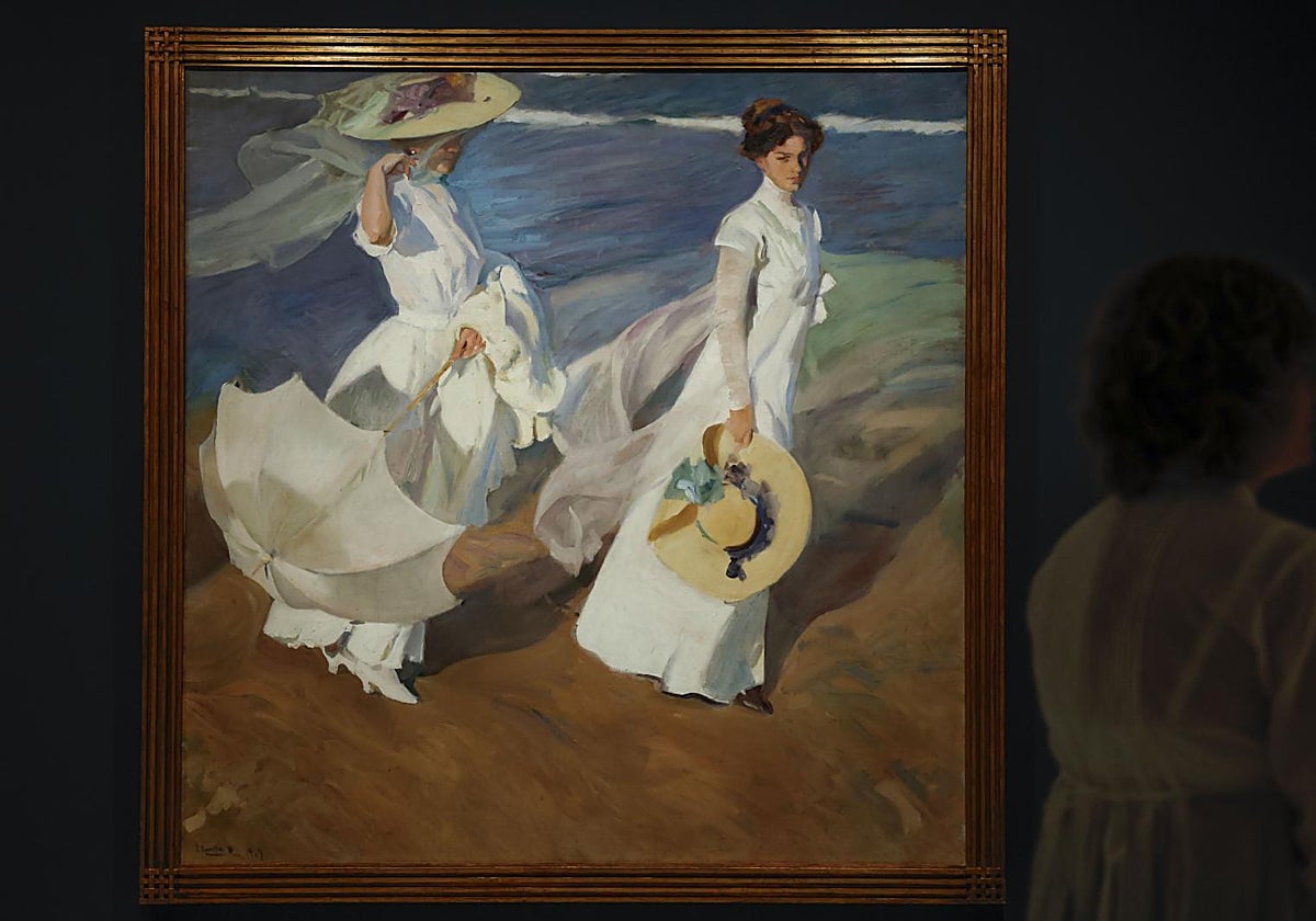 Imagen de la obra 'Paseo a la orilla del mar' de Joaquín Sorolla en la exposición de la Fundación Bancaja