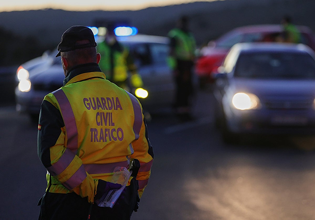 La Guardia Civil de Tráfico ha intervenido, pero la mujer falleció sin que pudiera hacerse nada