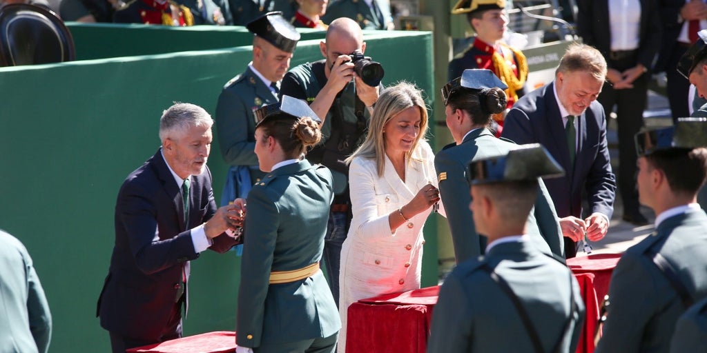 Parada Militar y desfile de la Guardia Civil en Cuenca con la presencia de Marlaska