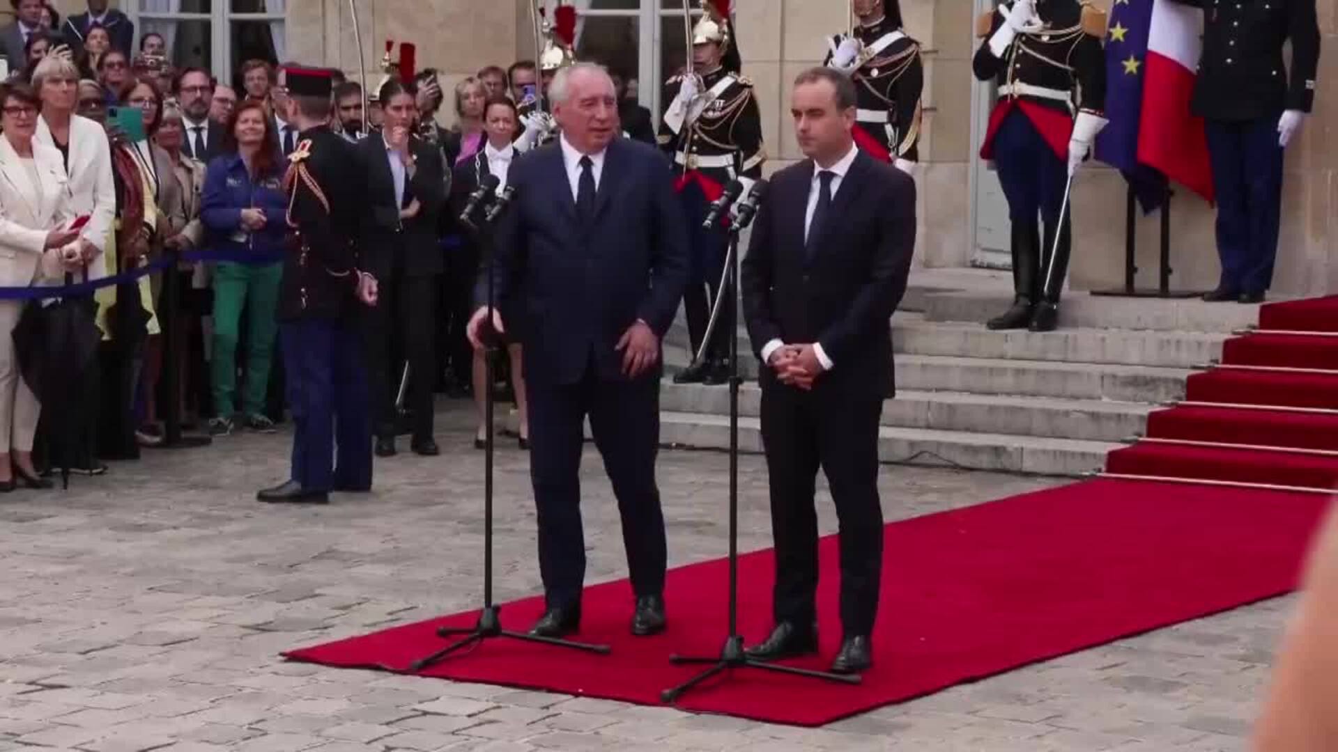 Lecornu presenta su dimisión a Macron pocas horas después del nombramiento de su Gobierno