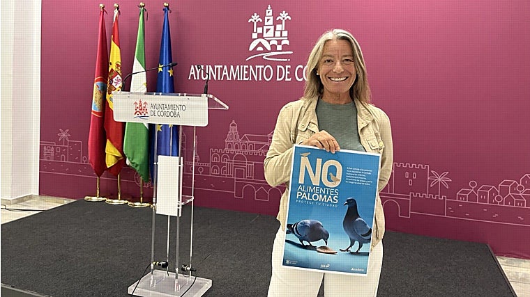 La presidenta de Sadeco, Isabel Albás, este lunes en Capitulares