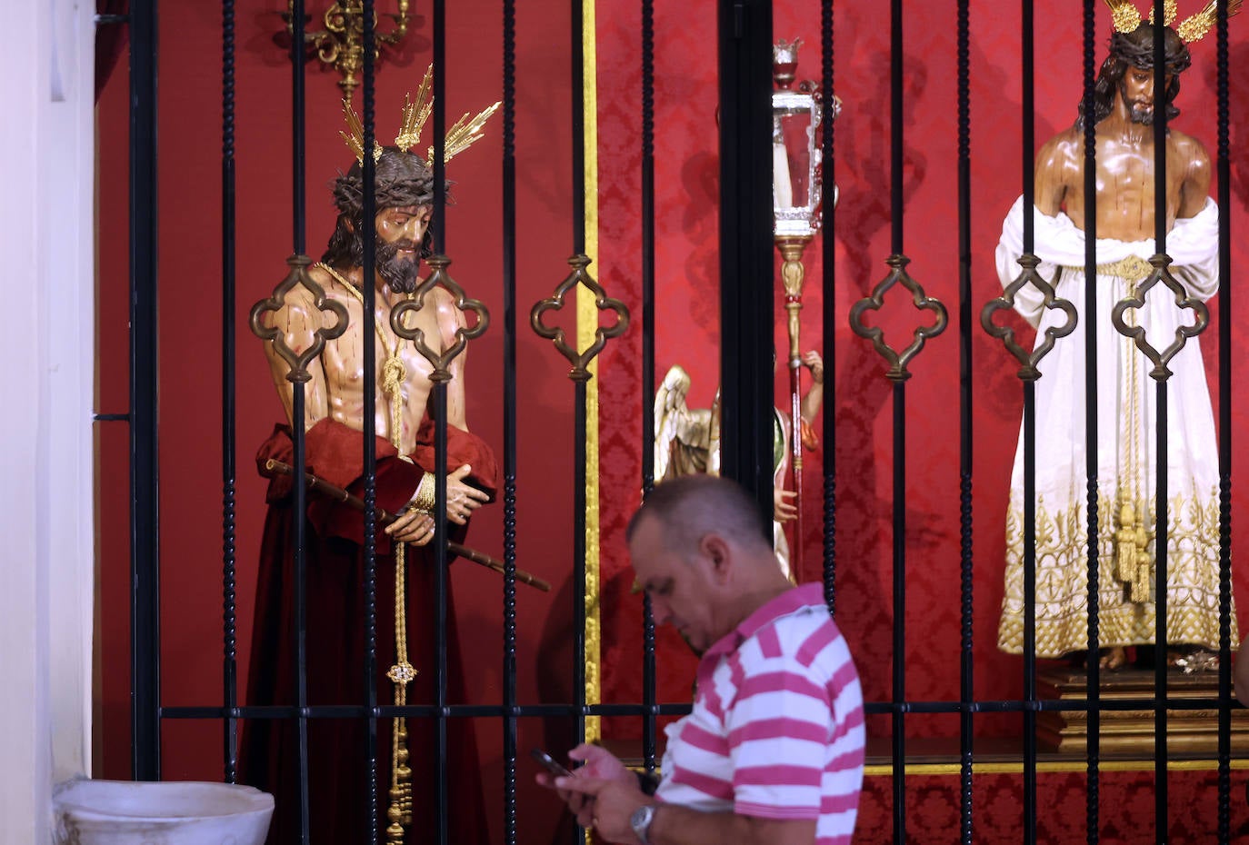Las cofradías de la provincia esperan el Vía Crucis Magno en Córdoba, en imágenes