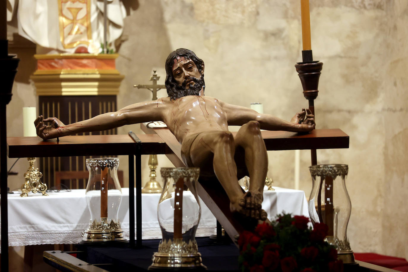 Las cofradías de la provincia esperan el Vía Crucis Magno en Córdoba, en imágenes