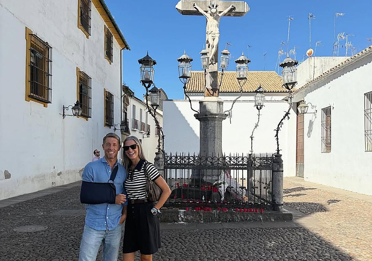 El torero Manuel Escribano y la modelo Laura Sánchez, en el Cristo de los Faroles