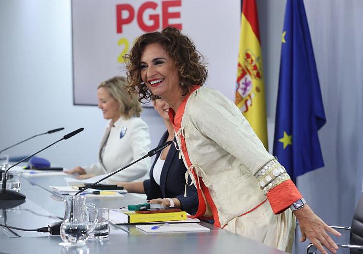 María Jesús Montero bate un récord en Hacienda: siete años como ministra y solo  presenta tres presupuestos
