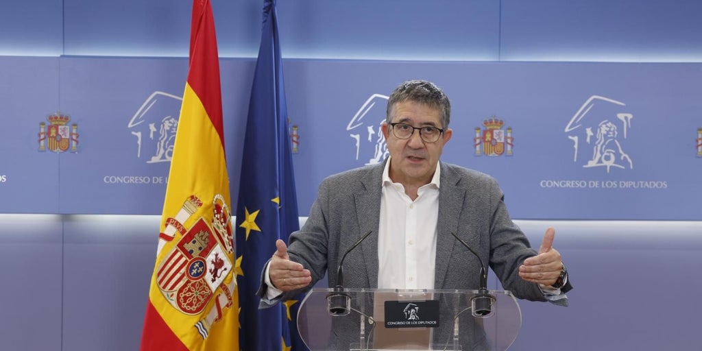 El PSOE niega financiación irregular con los pagos en efectivo a Ábalos y recuerda que es un método que utiliza el Senado habitualmente