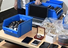 Madrid subasta 550 dispositivos electrónicos no reclamados en objetos perdidos: portátiles, móviles, cámaras GoPro y Nintendo Switch por 20€