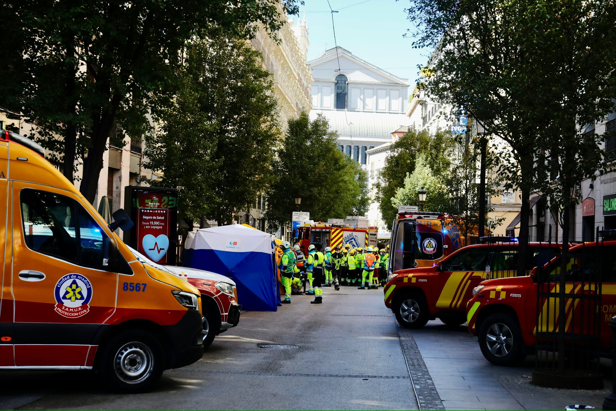 Los servicios de Emergencias, en el lugar del derrumbe